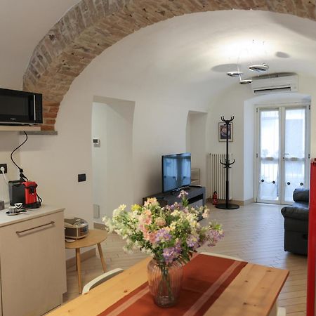 Asti Historic Center - Appartamento Trincotto מראה חיצוני תמונה